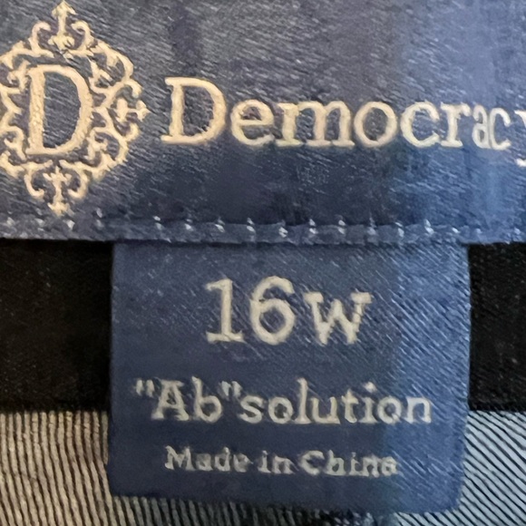 Democracy Destressed cropped jeans - Picture 3 of 3